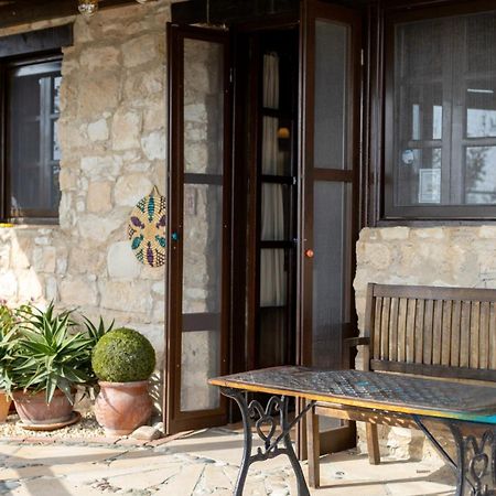 'I Folia' Village House With Roof Garden And Terrace Pissouri Exteriör bild